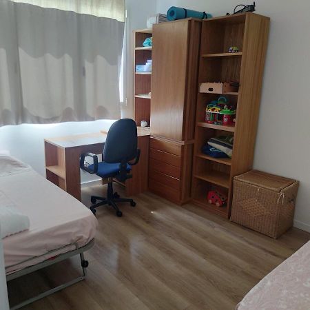 Apartment Close To The Beach With Free Parking Badalona Exteriér fotografie